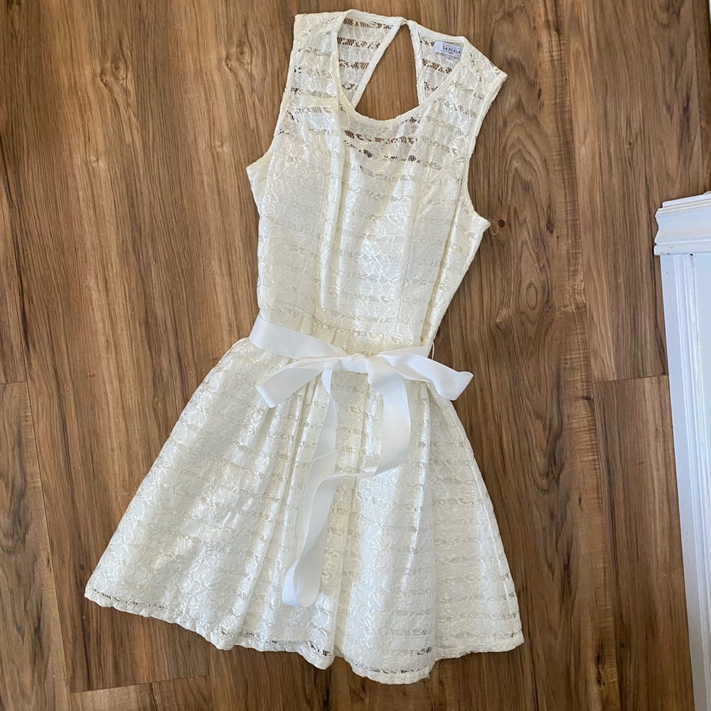 La Scala White Lace Dress Keyhole Back A-line Dress